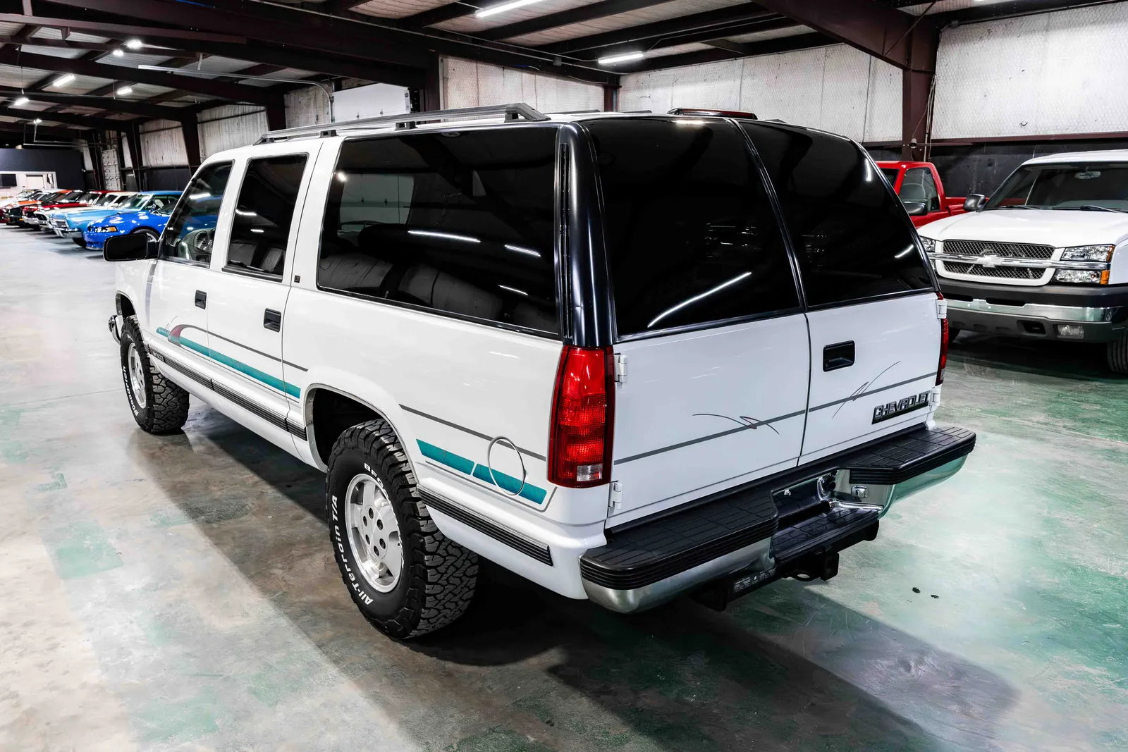 One Owner 1995-Chevrolet-Suburban-White-1GNFK16K7SJ343461-35.jpg